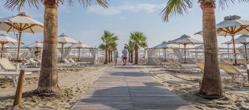Riccione Beach Hotel - Enjoy Your Summer -Beach Village Incluso Екстер'єр фото